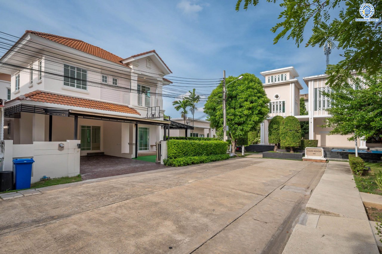 บ้านมือสองตกแต่งใหม่ โครงการ ธนาสิริ ราชพฤกษ์-ท่าน้ำนนท์ เนื้อที่ 50.5 ตร.ว. ฟังก์ชัน 3 ห้องนอน 4 ห้องน้ำ 1 ห้องแม่บ้าน จอดรถได้ 2 คัน บนทำเลดี วิวสวนส่วนกลาง ติดถนนใหญ่ เชื่อมต่อหลายเส้นทาง ใกล้รถไฟฟ้าสายสีม่วง "สถานีไทรม้า" เซ็นทรัลรัตนาธิเบศร์ พร้อมสิ่งอำนวยความสะดวกมากมาย